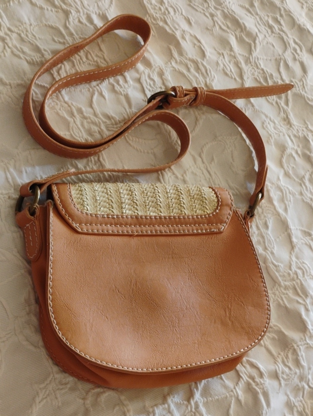 Woven Straw and Tan Crossbody Bag - Women's Shoulder Purse - Picture 2 of 5